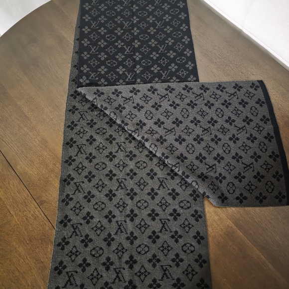 Louis Vuitton Classic Dark Monogram Scarf For Men or Women